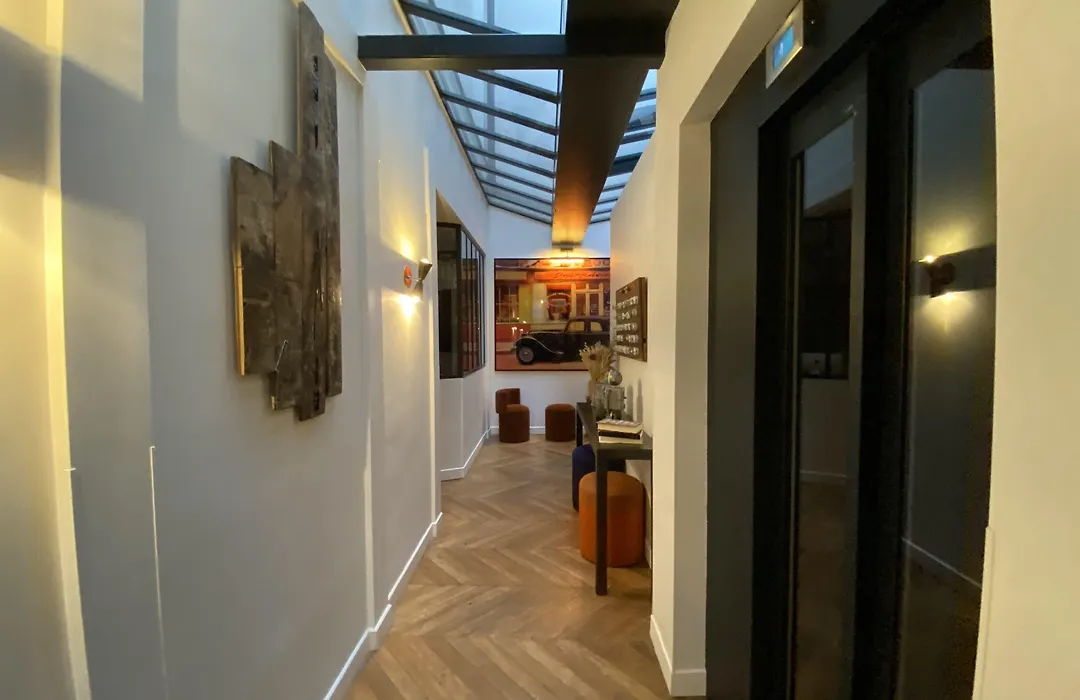 Hotel Scarlett-1